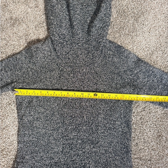 Women's Calvin Klein Black Sweater size Medium - Picture 3 of 8